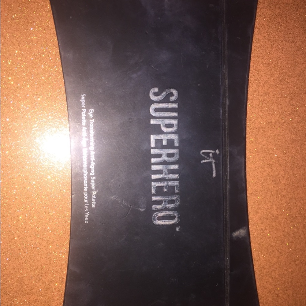 Its cosmetic pallet